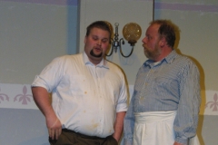 2004 Tratsch im Treppenhaus